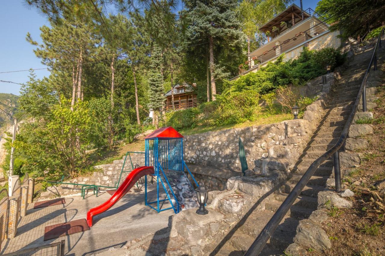 Vila Dunjarica Golubac Exteriör bild